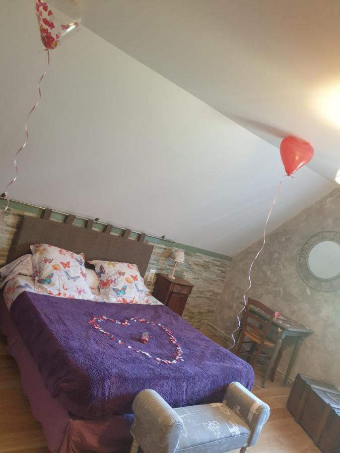 Bed and Breakfast Au Chardon Bleu Nesle Exterior foto