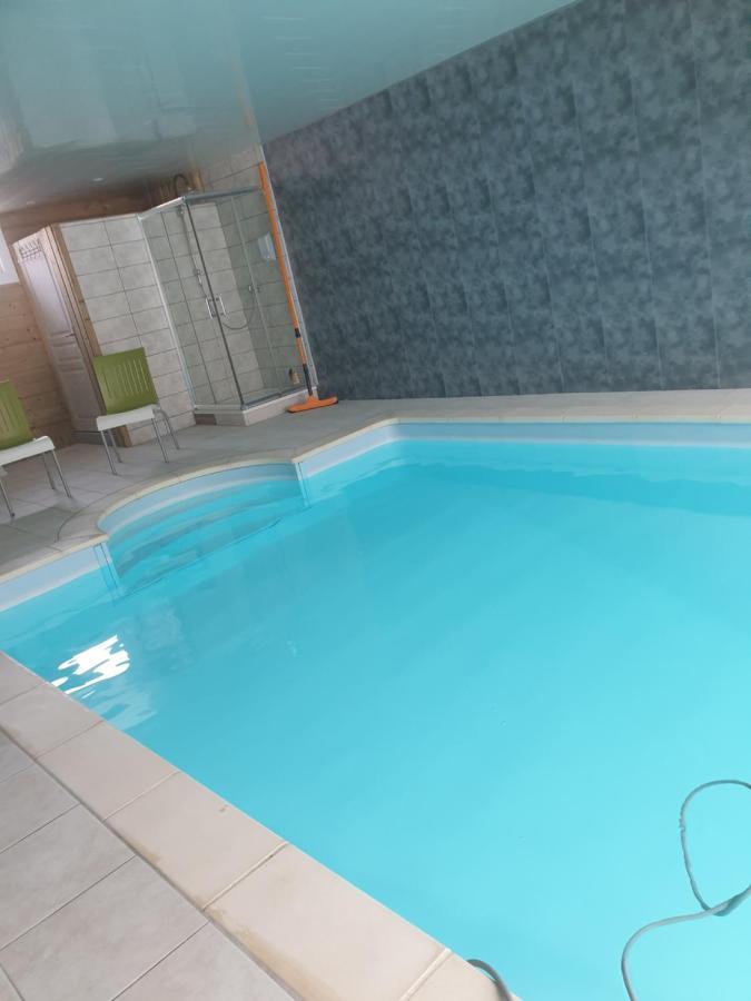 Bed and Breakfast Au Chardon Bleu Nesle Exterior foto