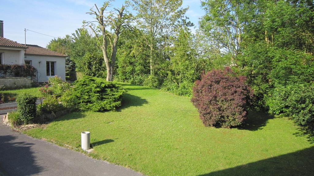 Bed and Breakfast Au Chardon Bleu Nesle Zimmer foto